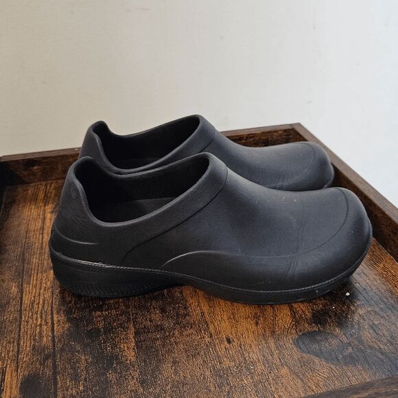 TredSafe Black Slip On Oil & Slip Resistent Gardening Clog Slip on Shoes Black M - Picture 1 of 5